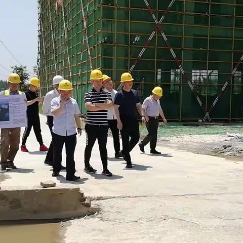 公司党委书记、董事长徐旭一行莅临南昌市政公用生态农业示范园研发大楼进行五一节日慰问及指导工作