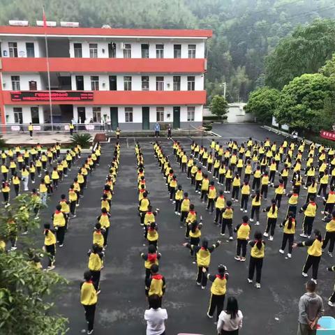 展学生风采，育“五育”少年——记五府山小学大课间与合唱暨校园集体舞活动