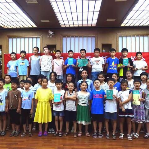 精品阅读 品味书香“新华读书会---安丘籍作家走进新华书店活动(6)