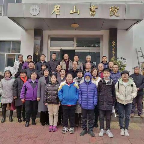 安丘市作家协会、市图书馆举办第二届短篇小说培训班。