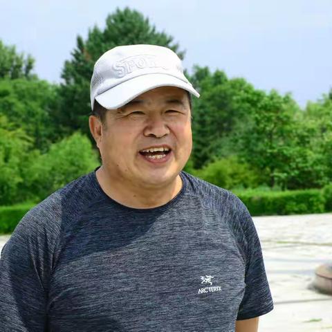 同窗发小，不忘初心，相聚红兴隆