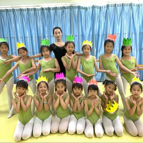 七级二班六一儿童节