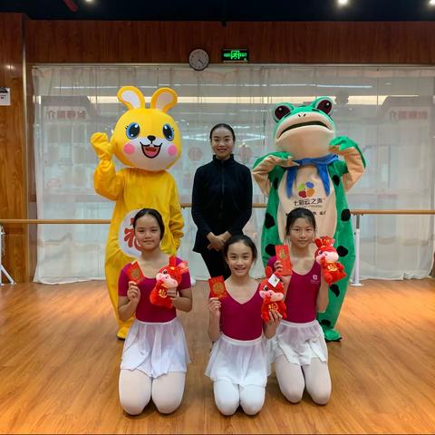 周六十级班宝贝们开学第一天🎀