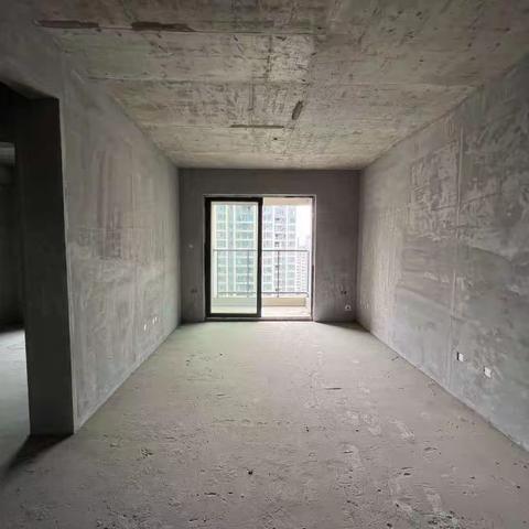 🌟49.8万购江天越3房两厅双卫，楼王位置正看中庭，清静不临街，看房热线☎️：V61573