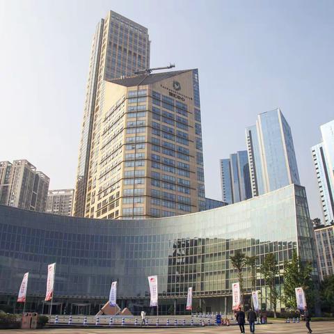 走进重庆国际会展中心第十四届中国（重庆）老年产业博览会暨美好生活嘉年华《精彩人生才艺大赛》