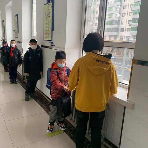 春雷为号角，惊蛰之唤醒。