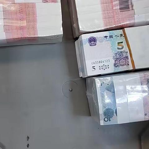 中国银行建华支行开展"过新年 换新钱"活动