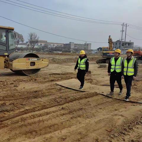 昌东三路道路建设工程开展节后安全大检查