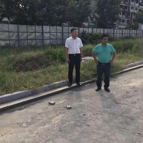 管委会领导现场调研政府投资项目进展情况