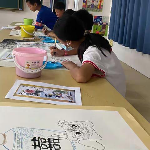 芙蓉学校国画社团活动剪影—学习传统绘画，感受笔墨情趣（九月）