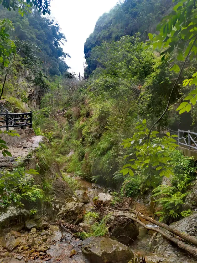石佛山