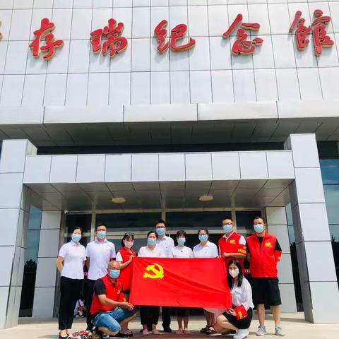 【继承先烈遗志 弘扬革命传统】城镇街道凤凰街社区走进董存瑞纪念馆 开展爱国教育活动