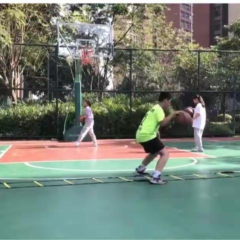 “星河篮球”🏀训练剪影