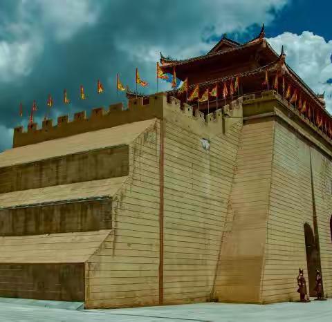 古道峨堡西风疾，今日祁连胜境美。