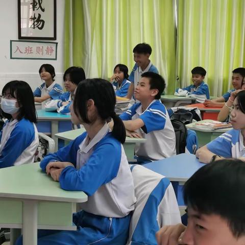 家长进课堂，携手促成长—新和学校七（2）班“家长进课堂”活动