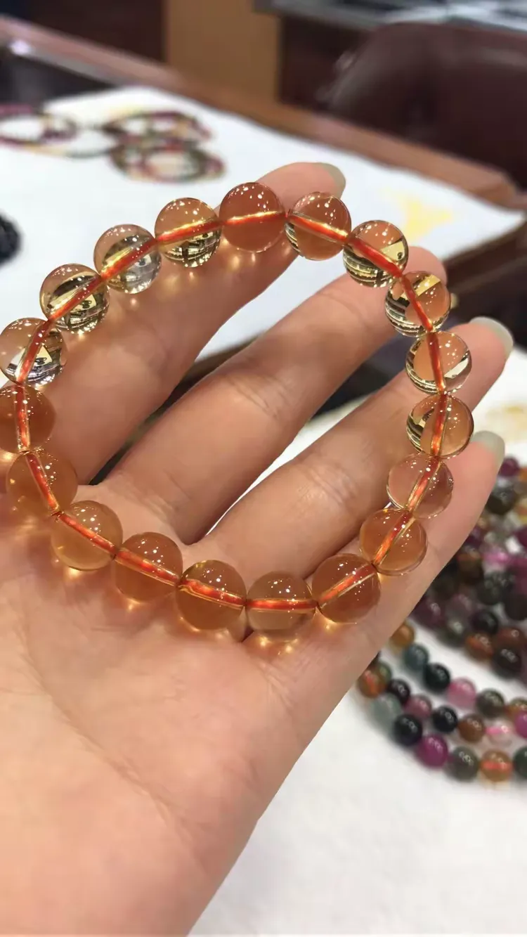 宝石牌天然水晶眼多少钱一个(宝石牌天然水晶眼多少钱一个啊) 第2张