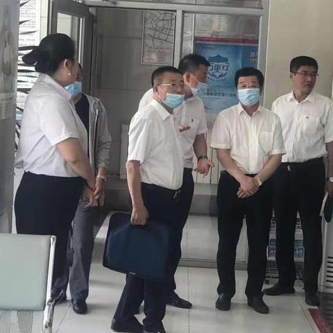 呼伦贝尔分行杨春郊纪委书记率队到中央街支行开展巡查工作