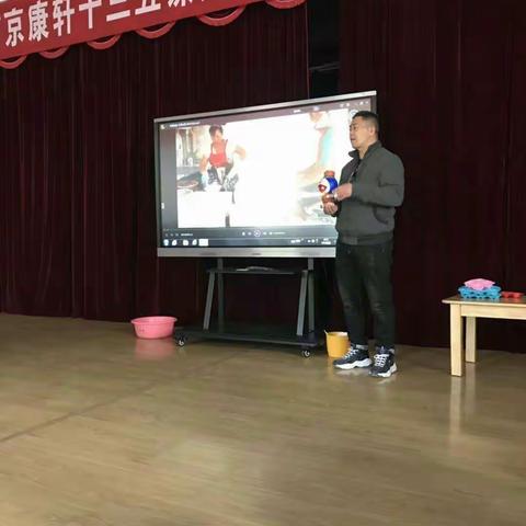 别样开花——记德州跃华学校幼儿园美术教研中心石膏工作坊