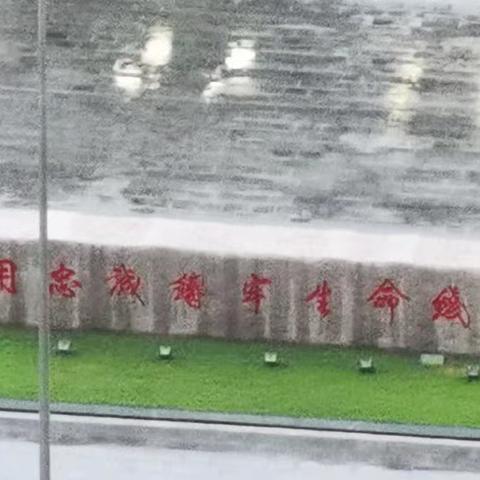 高温挡不住！御笔华府社区与居民的“暖心对流”