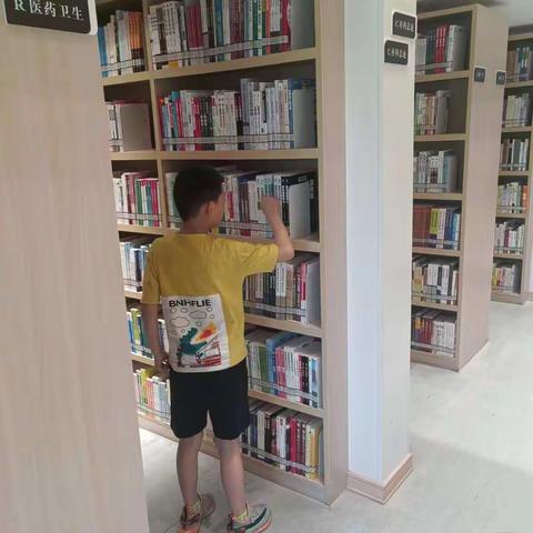 开阔视野，增加阅历，我是读书小能手———曹子轩