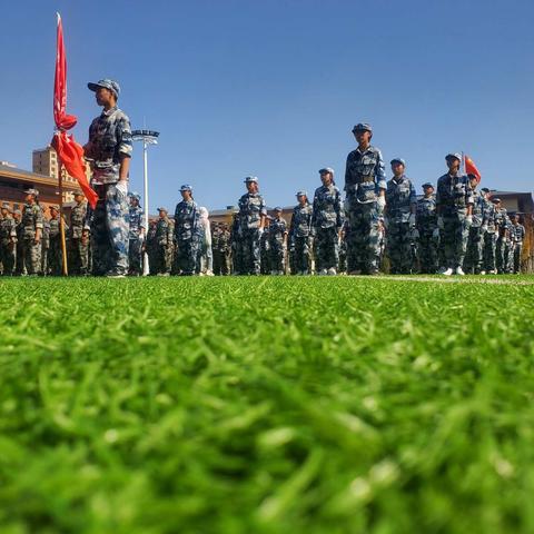 风吹过的，路依然远－吉大慧谷八年一班军训纪