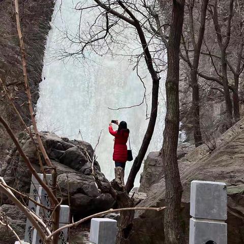 徒步清凉界登山步道看冰瀑