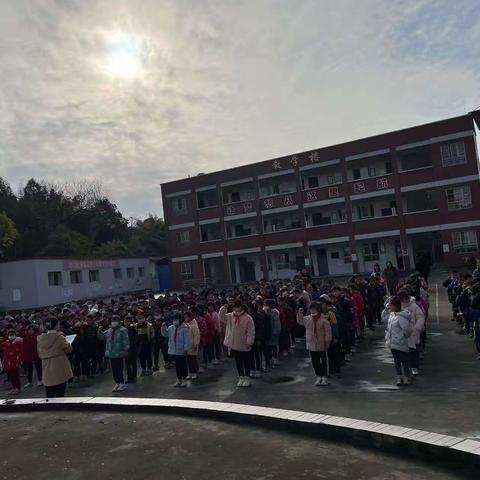 雷锋精神代代传—元兴中心小学校