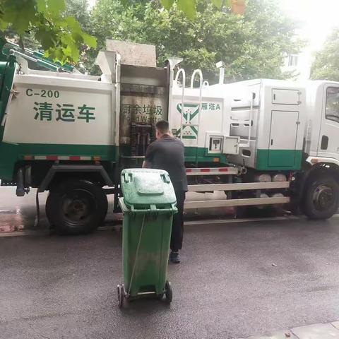 雁塔区厨余垃圾清运、严格执行“不分类、不运输“工作机制