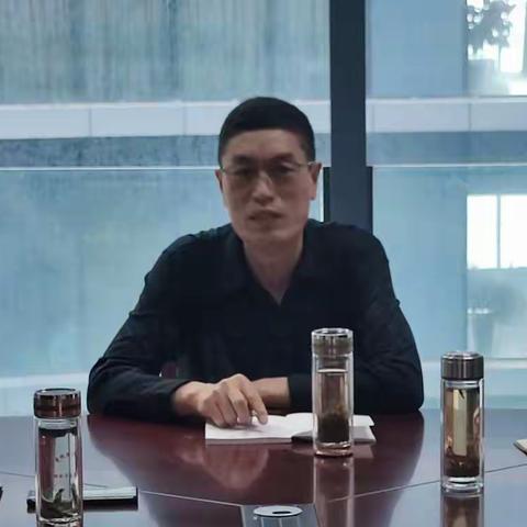 杜满红副局长主持召开分管处室工作会议