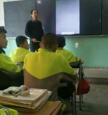 长风破浪会有时，直挂云帆济沧海