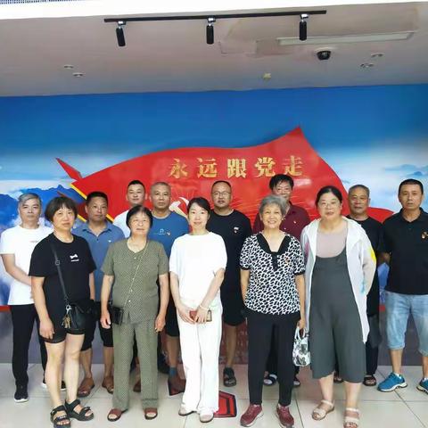 追寻红色记忆  传承红色力量|柚苑社区组织党员、居民参观党史学习教育图片展