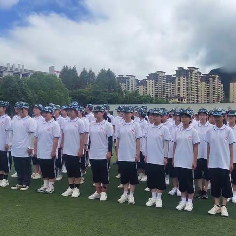 22级3班军训风采