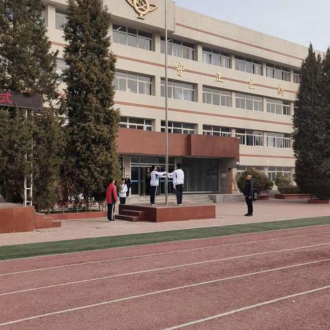 弘扬雷锋精神，引领青年风尚—学雷锋主题升旗仪式