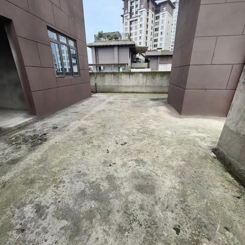 🌟🌟南湖世家总高6楼电梯洋房119.8万带车位，4-3-3卫带360度转角花园，绝版户型带书房衣帽间，看房64397