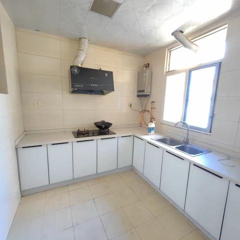 🌟🌟雕像国际旁家裕小区31.8万，产权119平米4楼，3-2-1小区可停大小车，看房热线64397