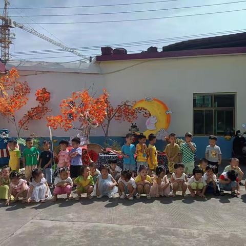 童林世界公办幼儿园中二班    🍁《我和秋天有个约会》🍁主题活动