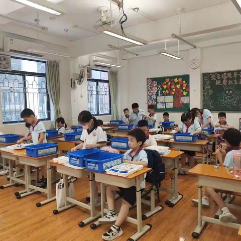 2023年6月20日环市路小学乐高机器人搭建第二十三课