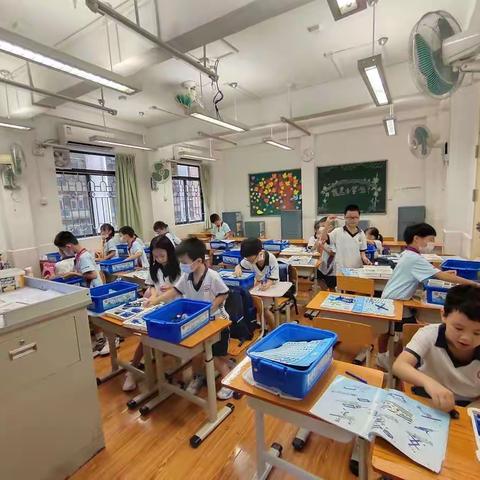 2022年9月27日环市路小学乐高机器人搭建第4课