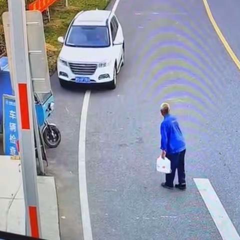 胡振钱老人已平安回到家！
