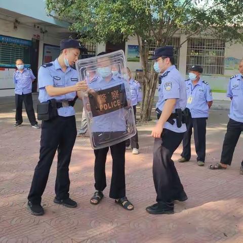 打造“平安校园”          筑牢校园安全防线——平都小学(幼儿园)校园安保人员业务技能培训纪实