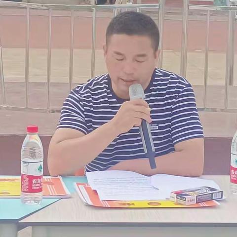 秋风送爽开学季，不负韶华迎新篇——金龟镇中心学校举行2022年秋季学期开学典礼暨优秀学生表彰大会