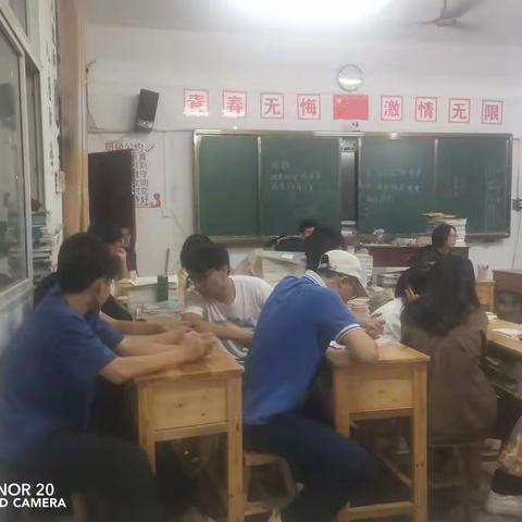 高二（1）班关于“故事的结局还是结果重要”的辩论赛