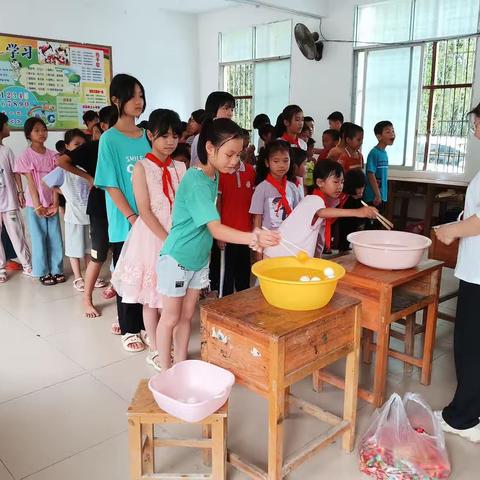 “趣玩六一，与你童乐”——埌南镇界田小学六一儿童节活动