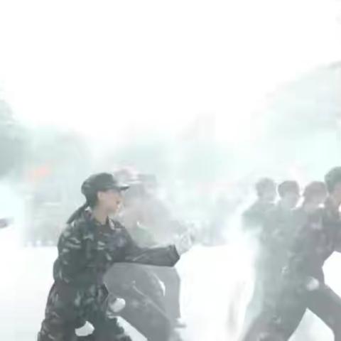 “热血铸军魂，青春扬风采”——建瓯职业中专学校2022级新生国防教育