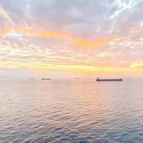 世间本无事，庸人自扰之。