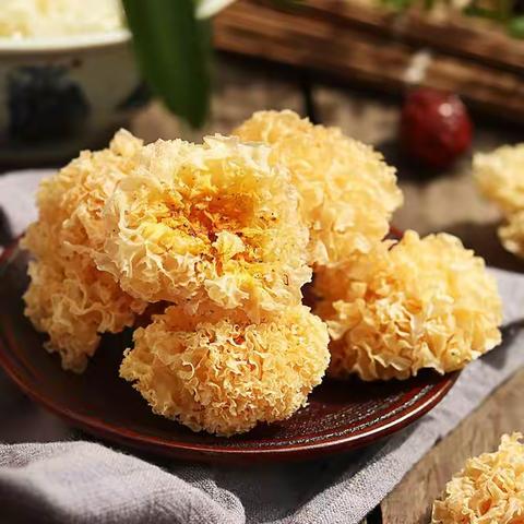 鲜银耳比干的更营养？选错当心食物中毒！
