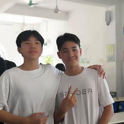 沐浴阳光下，活力运动会