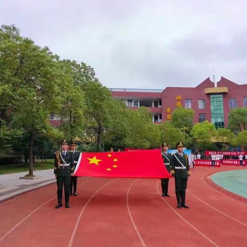 青春正当时，赛场露锋芒