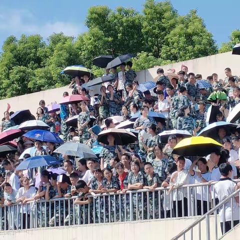 实验中学第二十届运动会—七（13）班—李诗昱