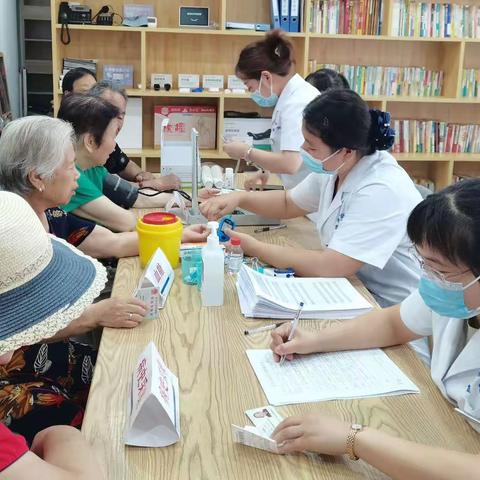 健康进社区，义诊暖人心